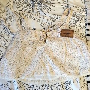 NWT Natural life flowy top